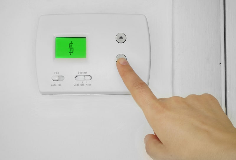 4 Signs Your Thermostat in Indian Shores, FL, Needs Replacement